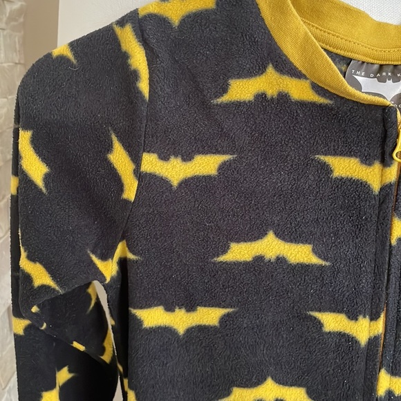 Batman onesie - Picture 2 of 5